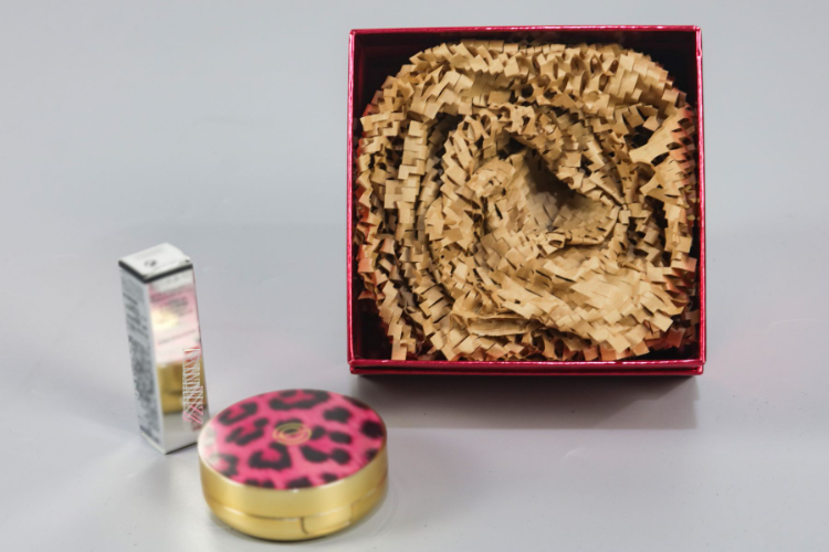 蜂窩紙包裝化妝品